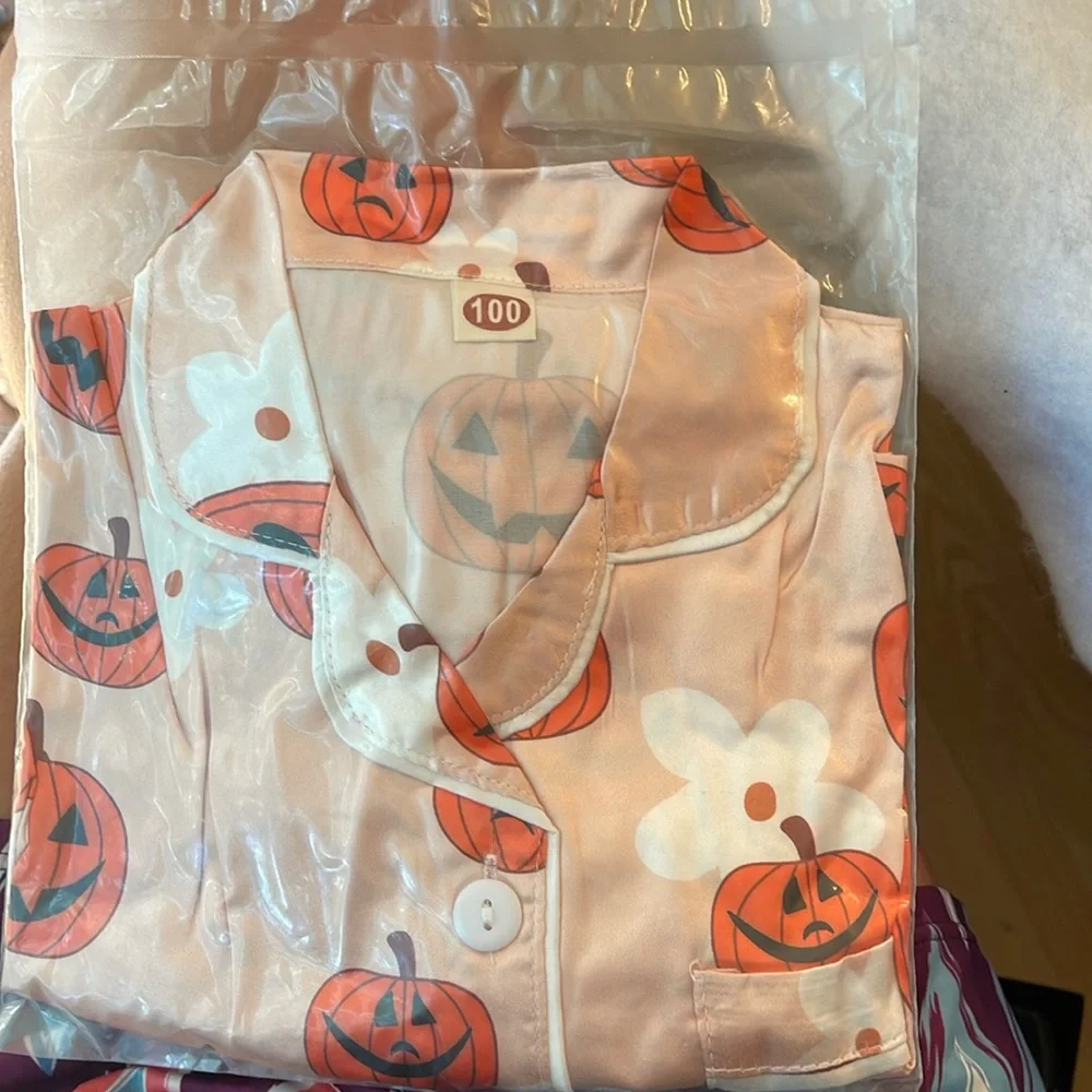 Kids Halloween Pumpkin Pajamas - Orange nwt 100 3 year old satin